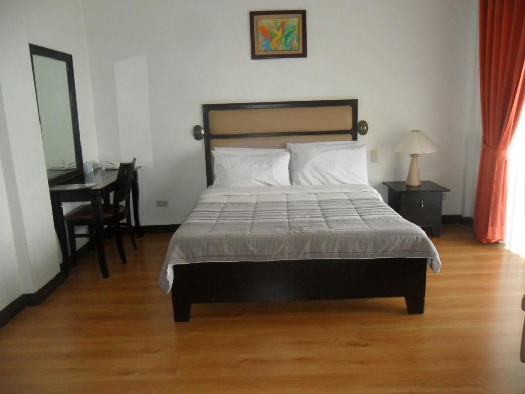 Tagaytay Econo Hotel Tagaytay City Bilik gambar