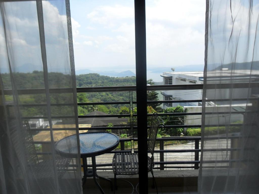 Tagaytay Econo Hotel Tagaytay City Bilik gambar