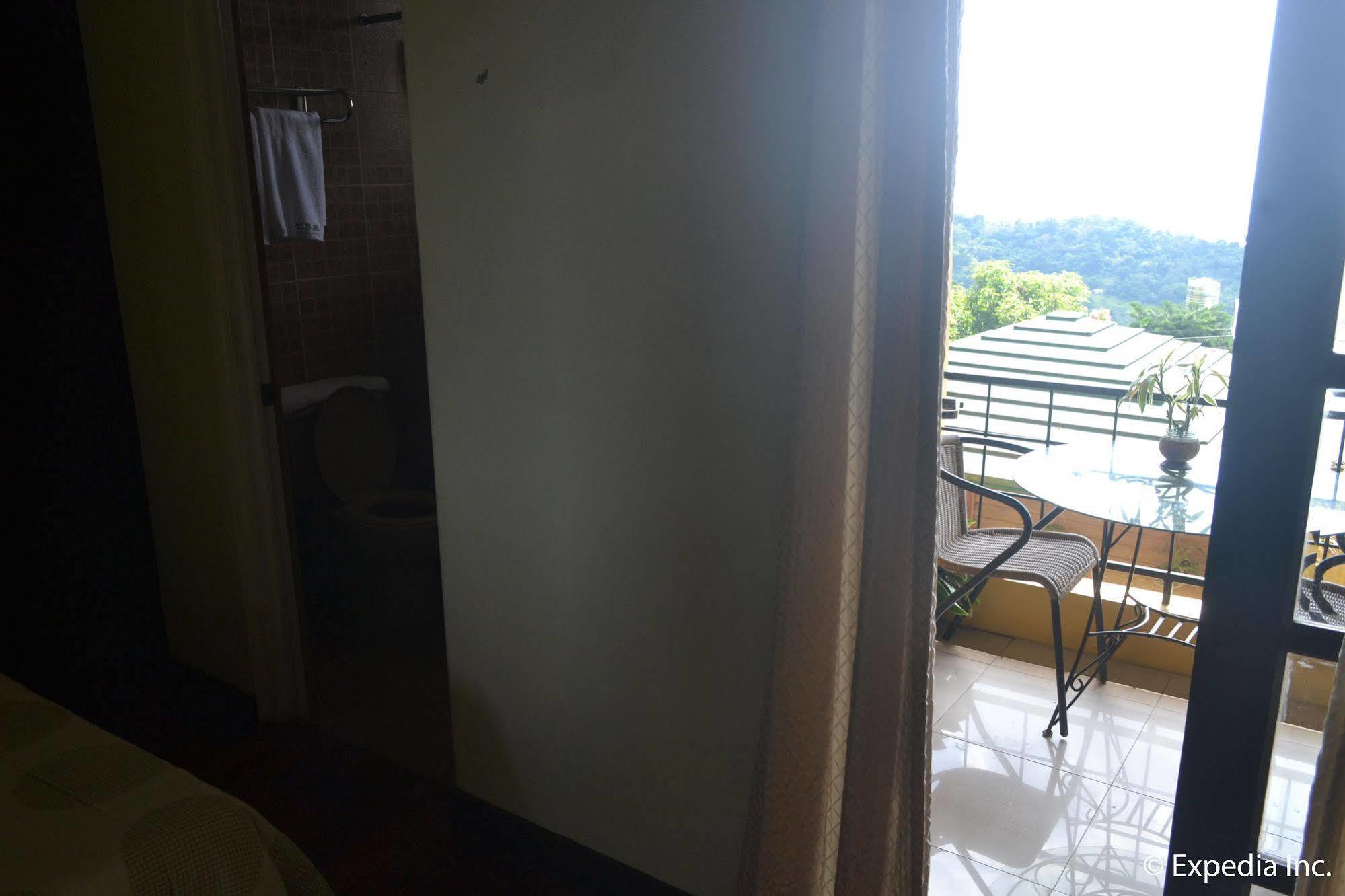 Tagaytay Econo Hotel Tagaytay City Luaran gambar